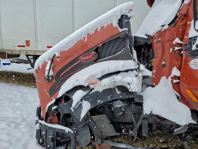 Peterbilt 579 Image 10