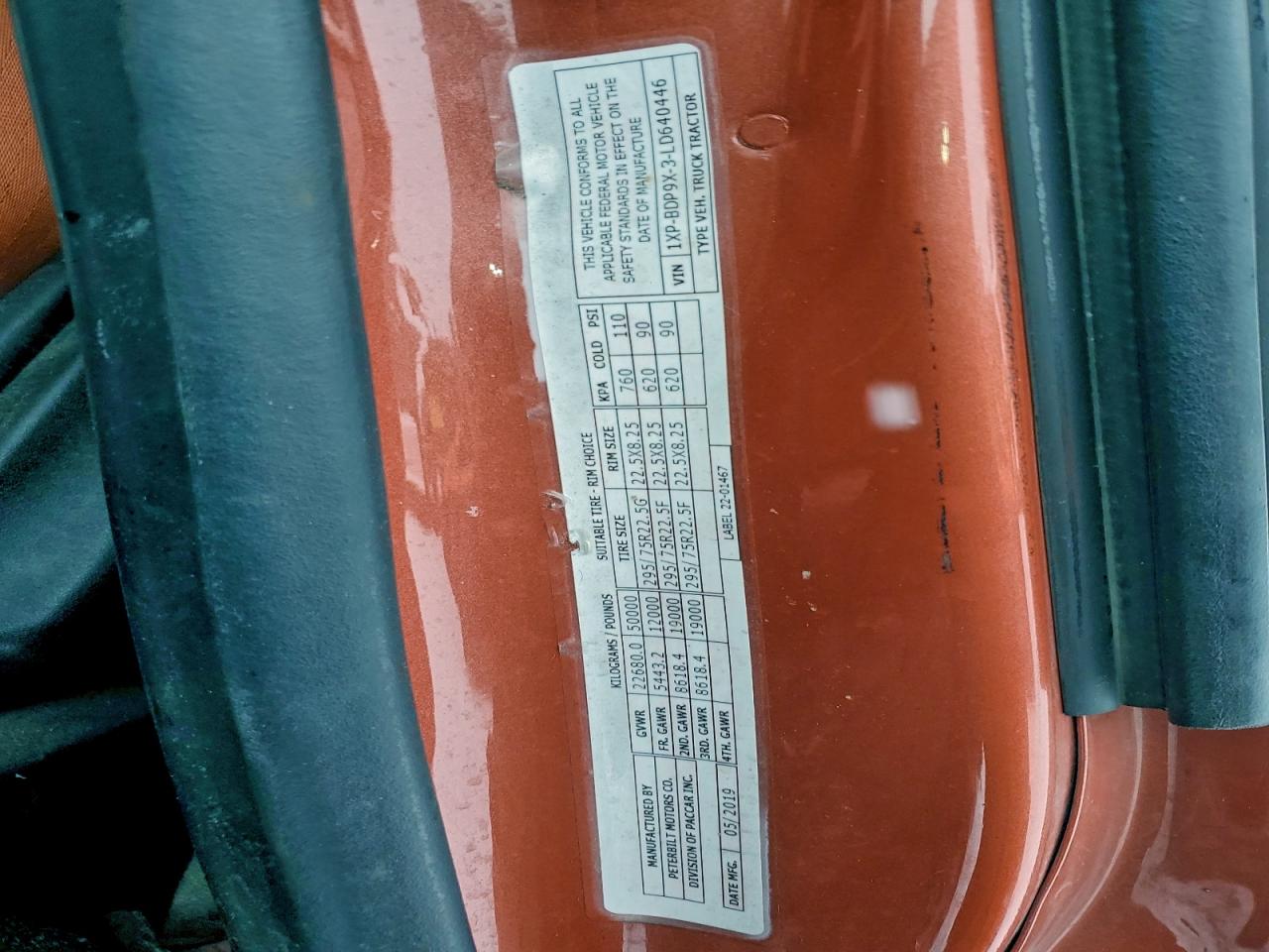 Peterbilt 579 Image 8