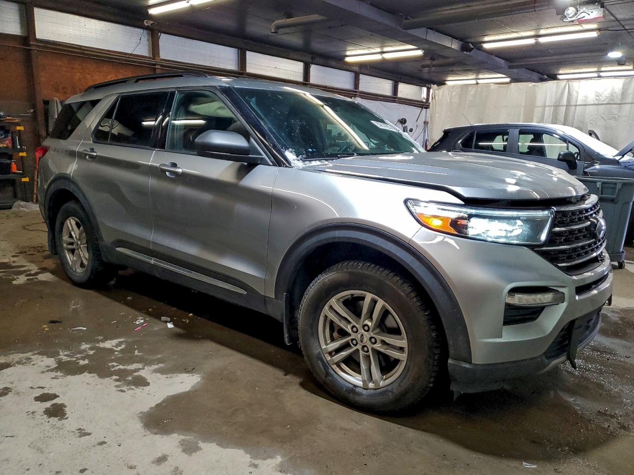 Ford Explorer Xlt Image 13