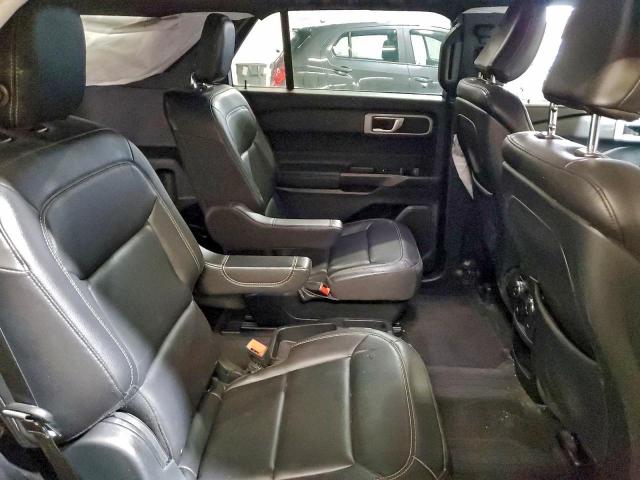 Ford Explorer Xlt Image 12