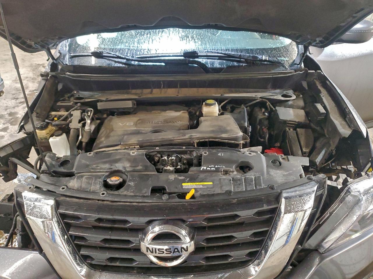 Nissan Pathfinder S Image 10