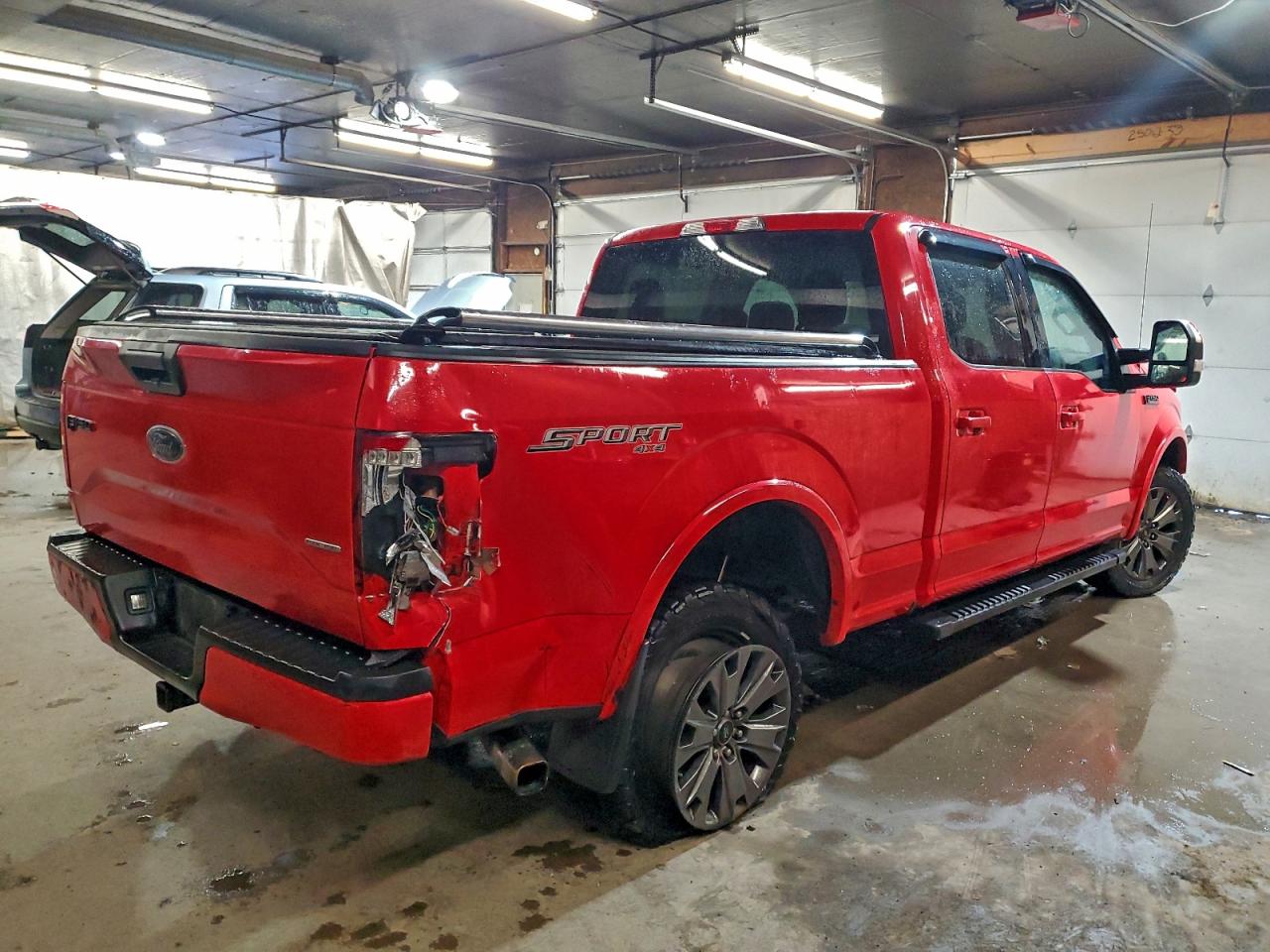 Ford F-150 Supercrew Image 3