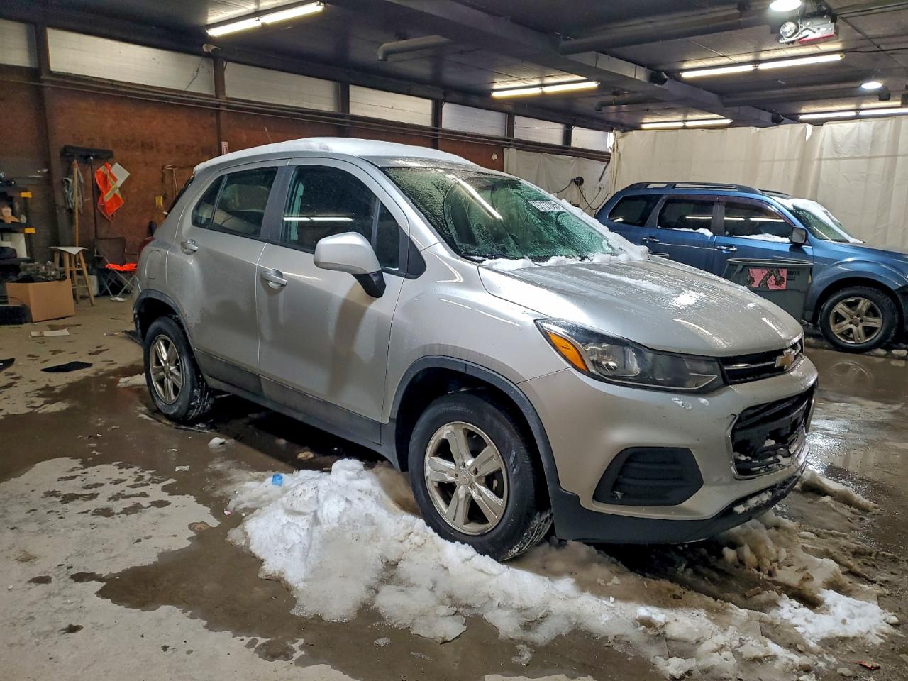 Chevrolet Trax Ls Image 8