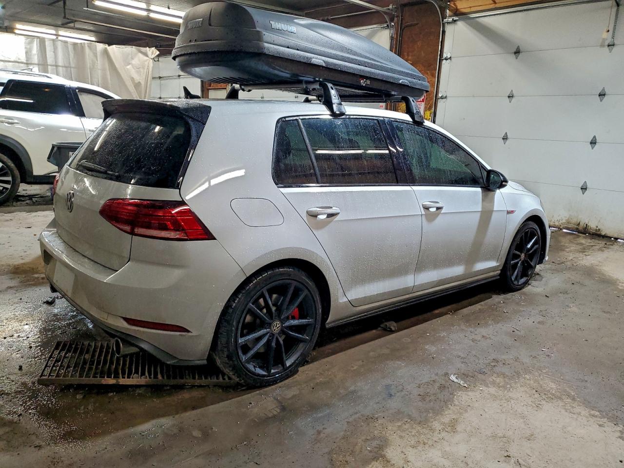 Volkswagen GTI S Image 2