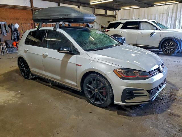 Volkswagen GTI S Image 5