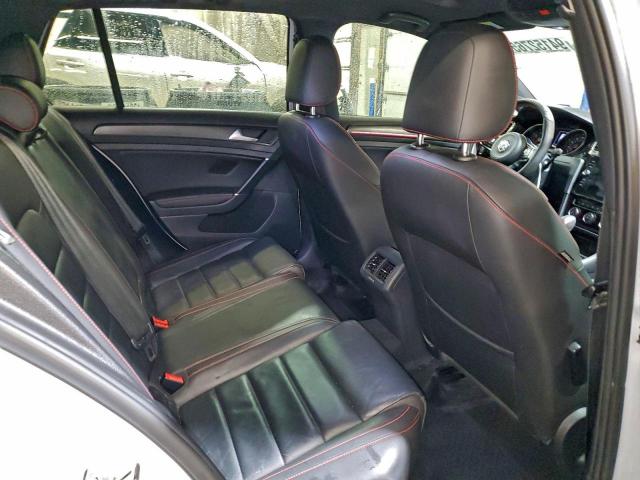 Volkswagen GTI S Image 12