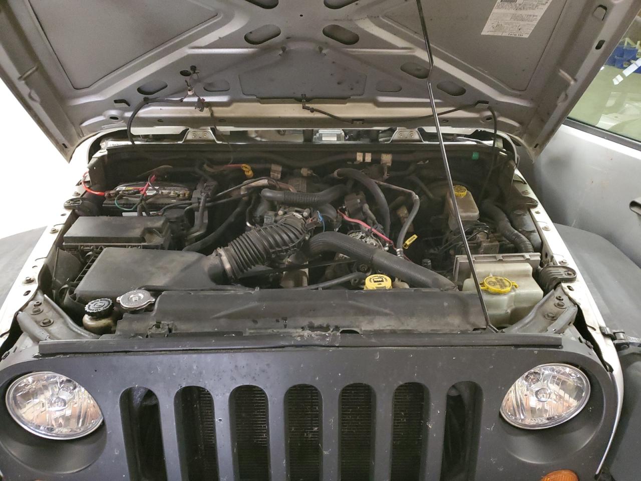 Jeep Wrangler X Image 5