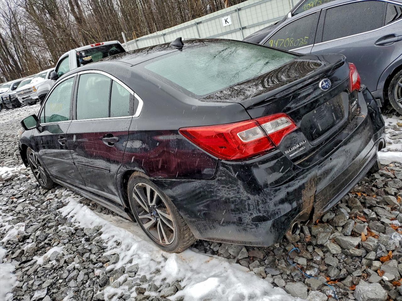 Subaru Legacy Sport Image 3