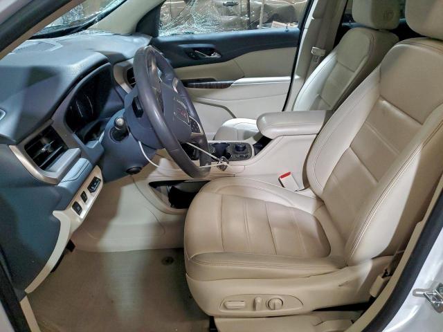 GMC Acadia Denali Image 8