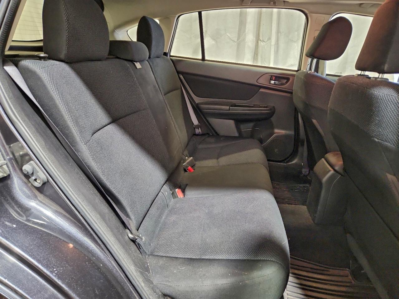 Subaru Impreza Premium Image 12