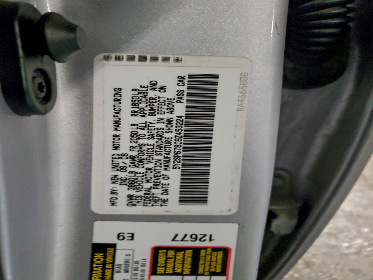 Pontiac Vibe Image 13