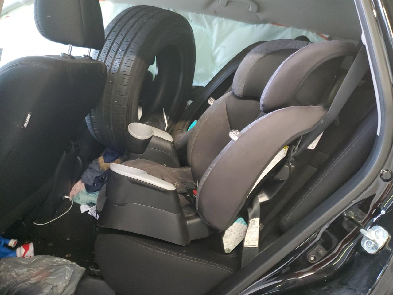 Nissan Rogue S Image 9