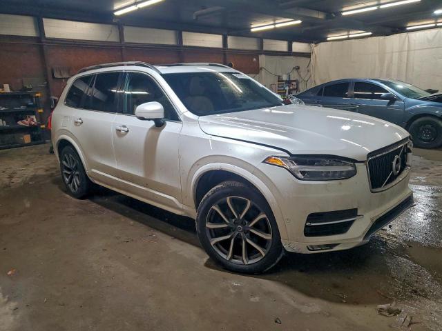 Volvo XC90 T5 Image 7