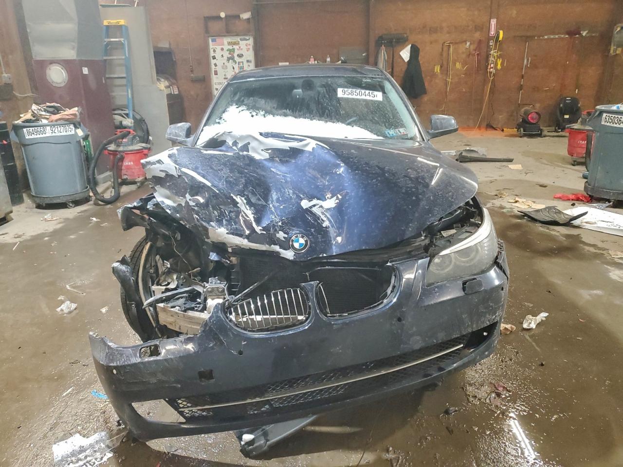 BMW 5 Series Xi Image 5