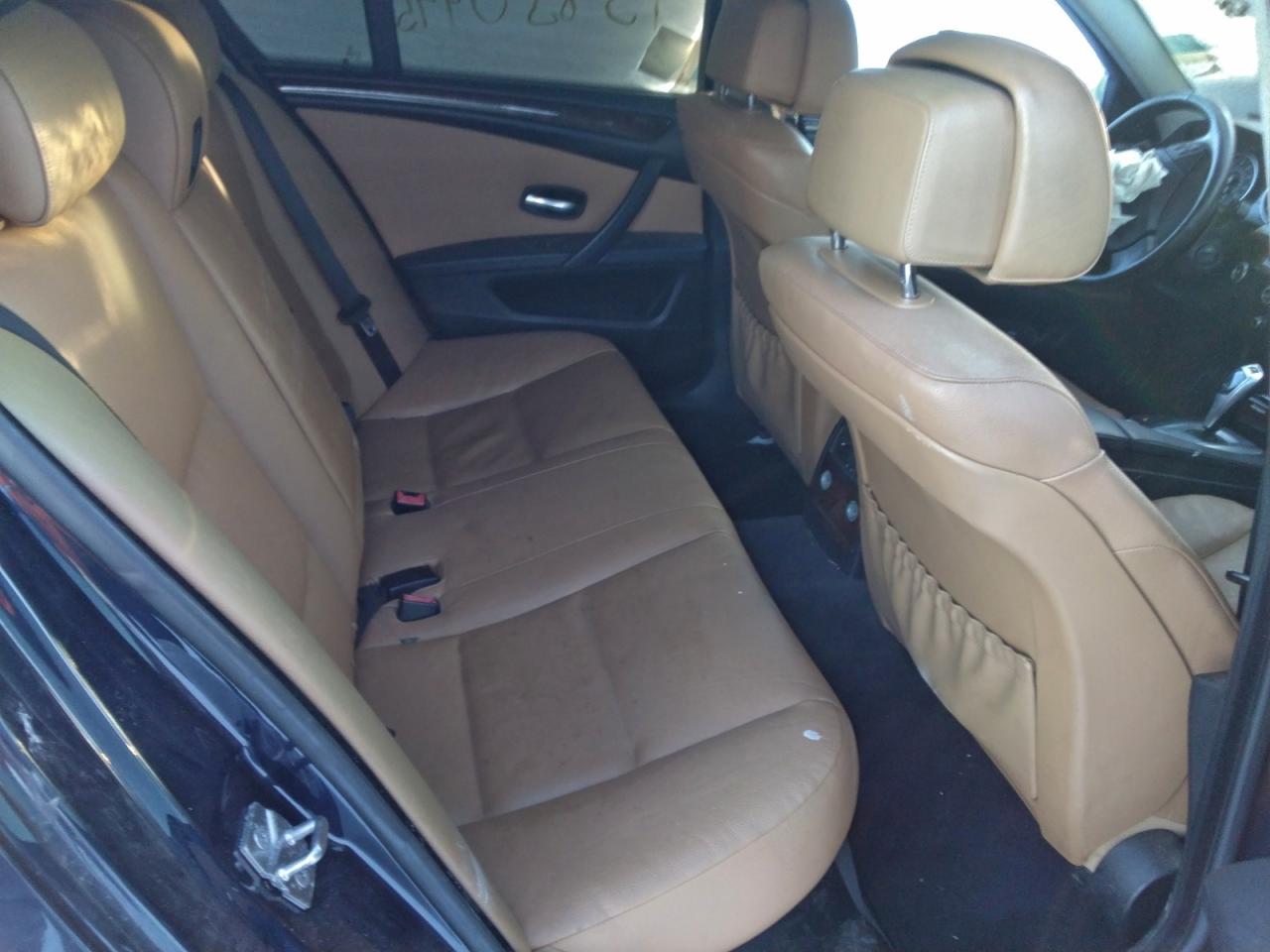 BMW 5 Series Xi Image 8