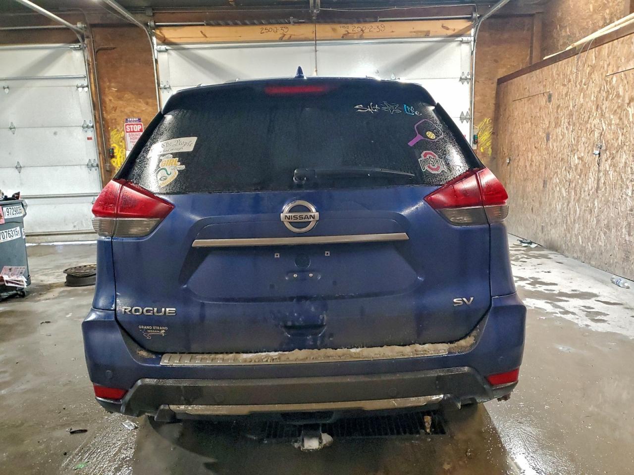 Nissan Rogue S Image 4