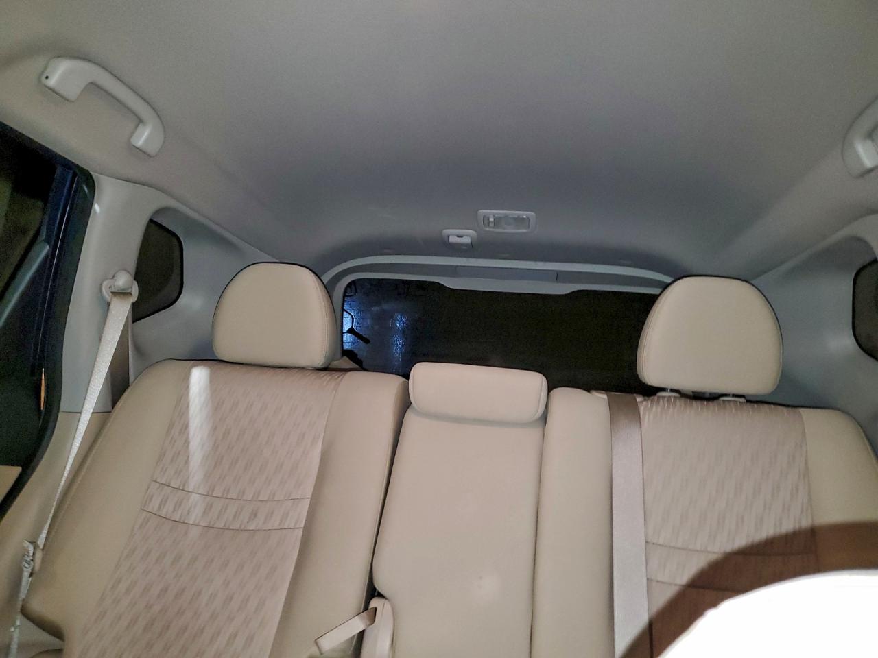 Nissan Rogue S Image 12