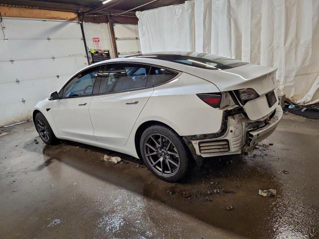 Tesla Model 3 Image 13