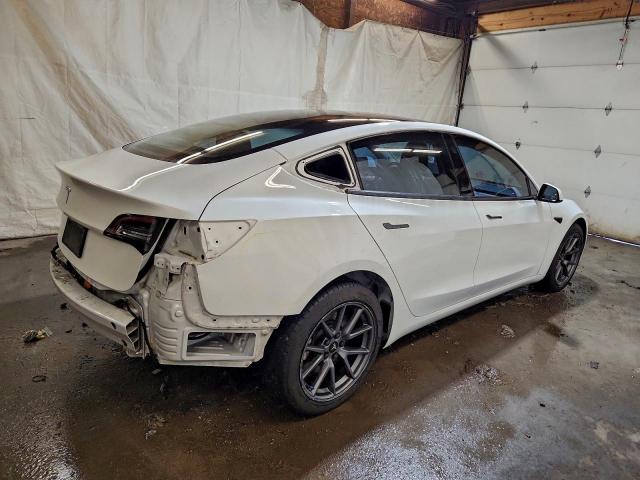 Tesla Model 3 Image 10