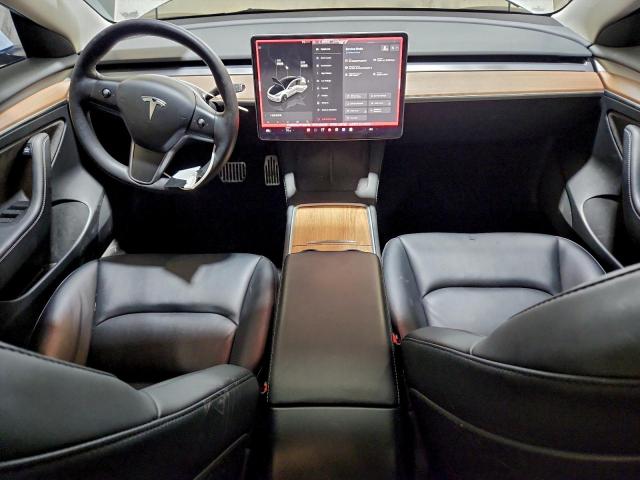 Tesla Model 3 Image 12