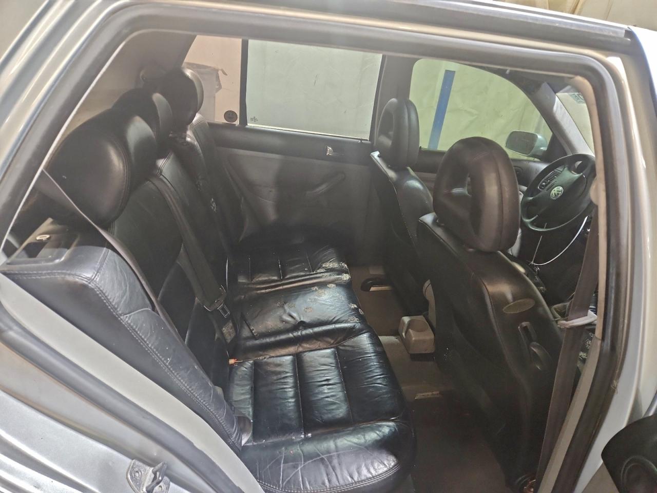 Volkswagen Golf Gls Image 9