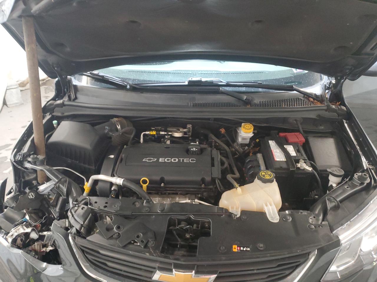 Chevrolet Sonic Lt Image 9