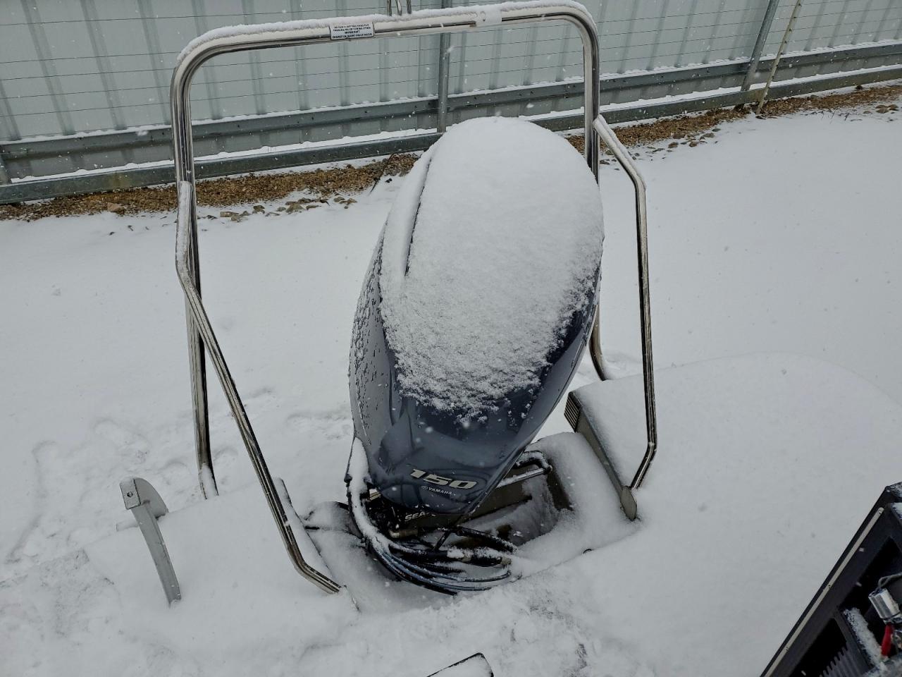 Beni Pontoon Image 6