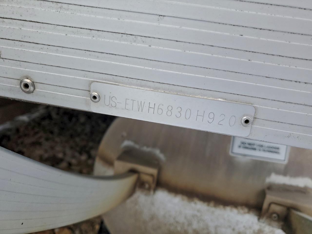 Beni Pontoon Image 9