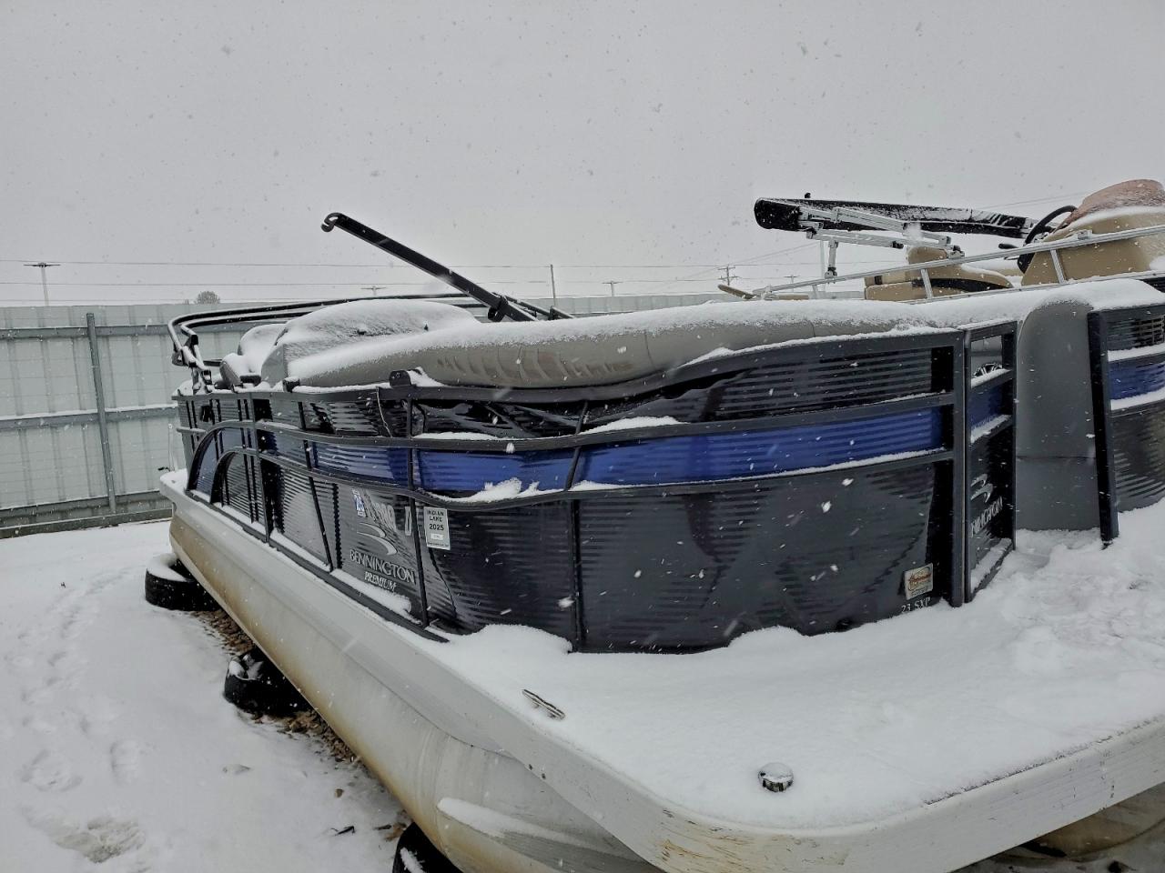 Beni Pontoon Image 7