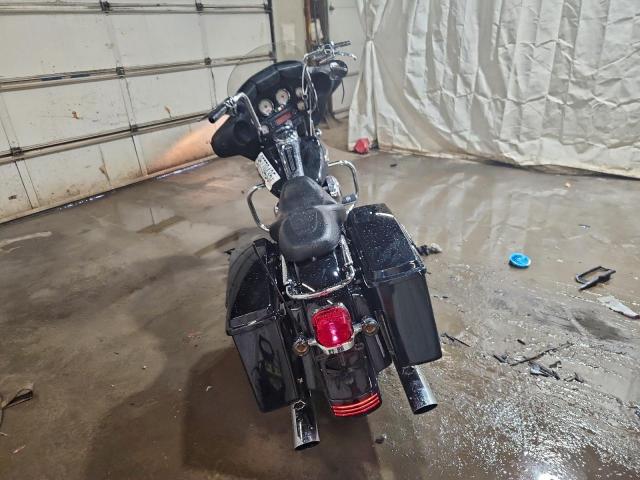 Harley-Davidson Fl Image 4