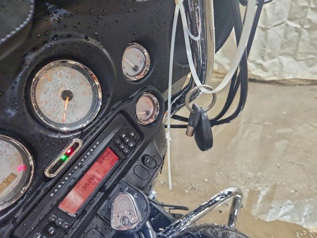 Harley-Davidson Fl Image 6