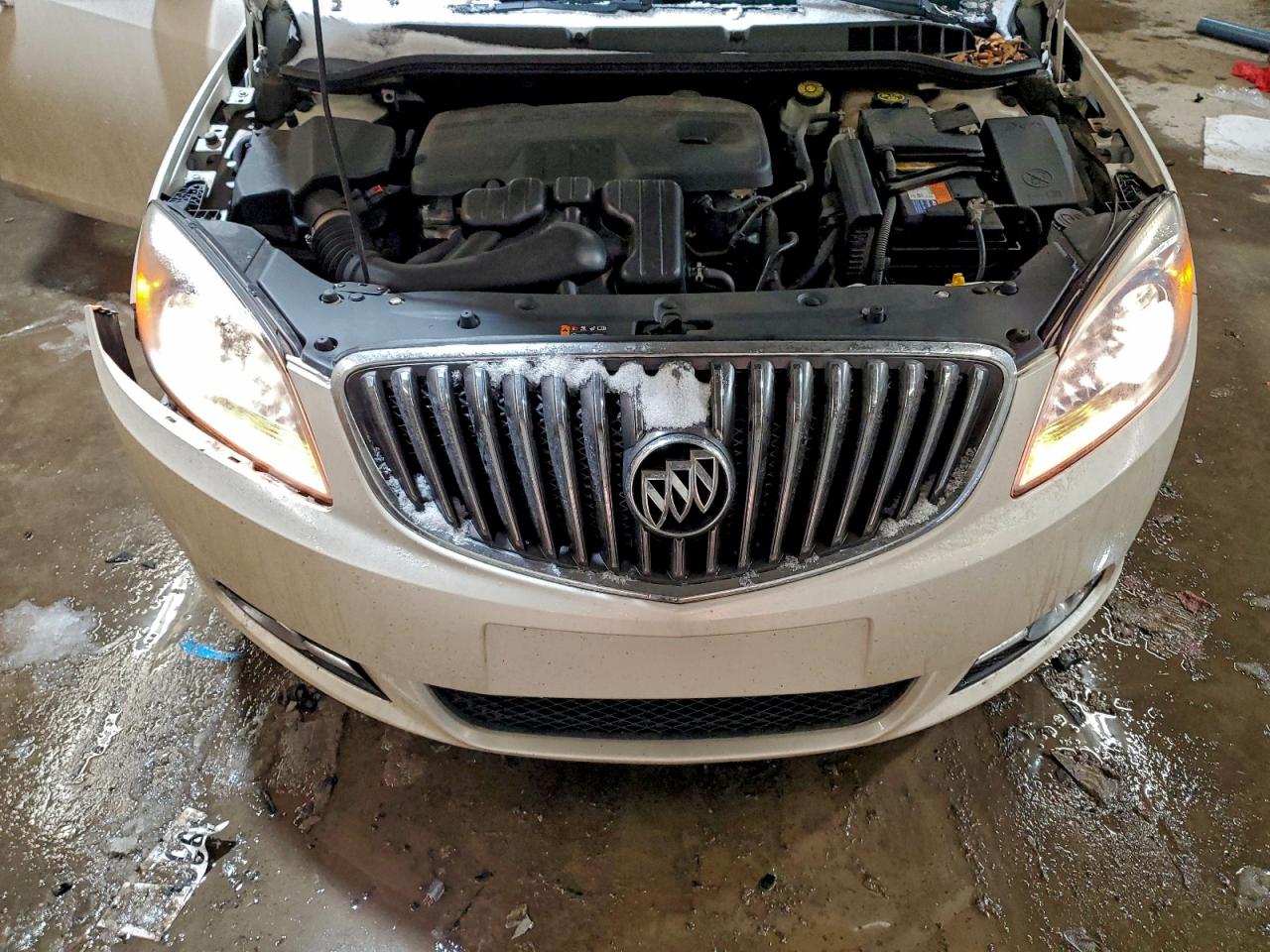 Buick Verano Image 2