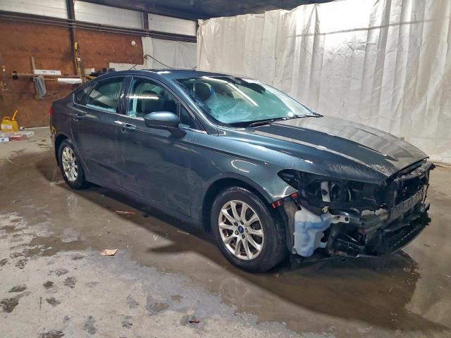 Ford Fusion S Image 2