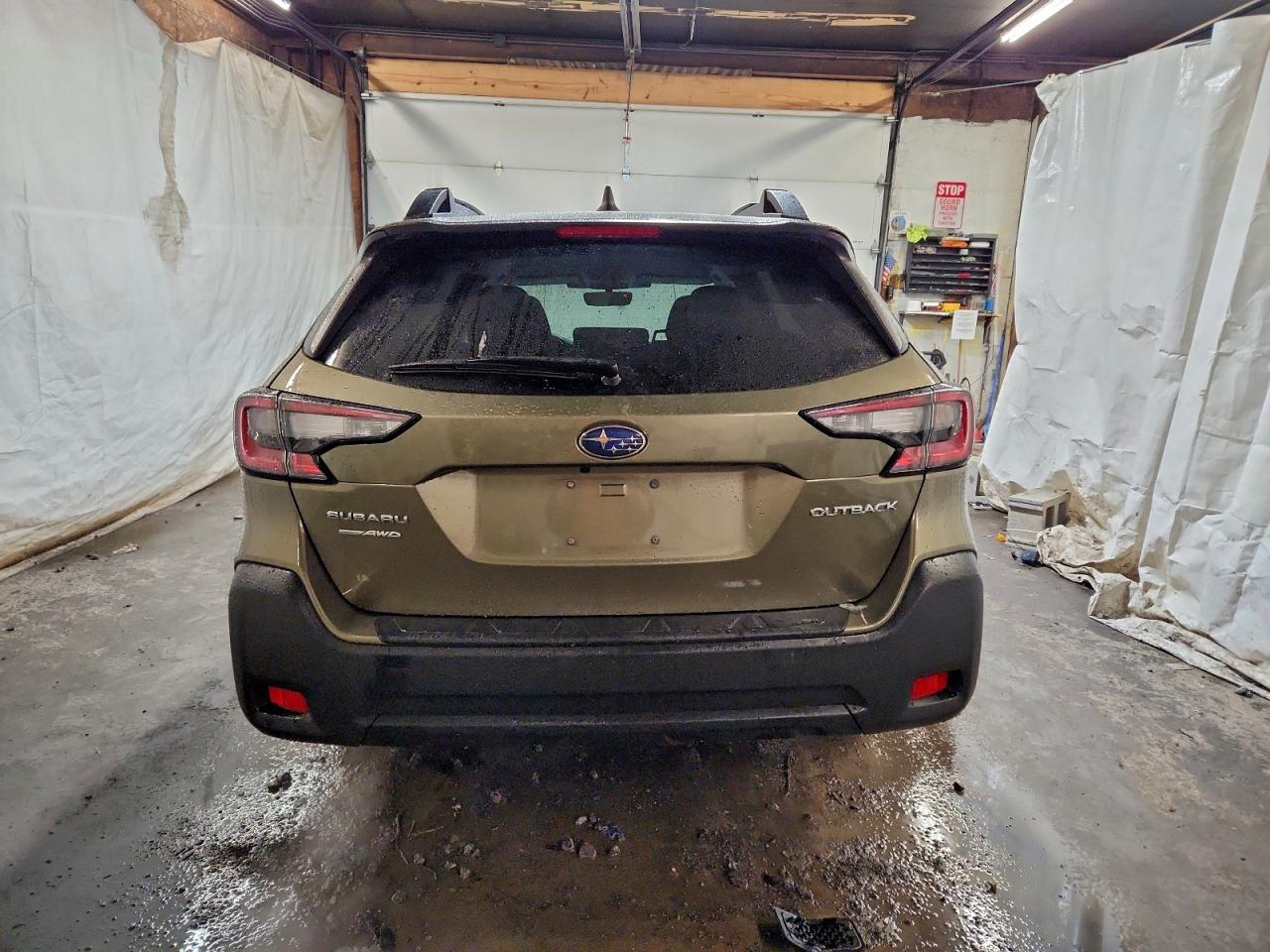 Subaru Outback Premium Image 3