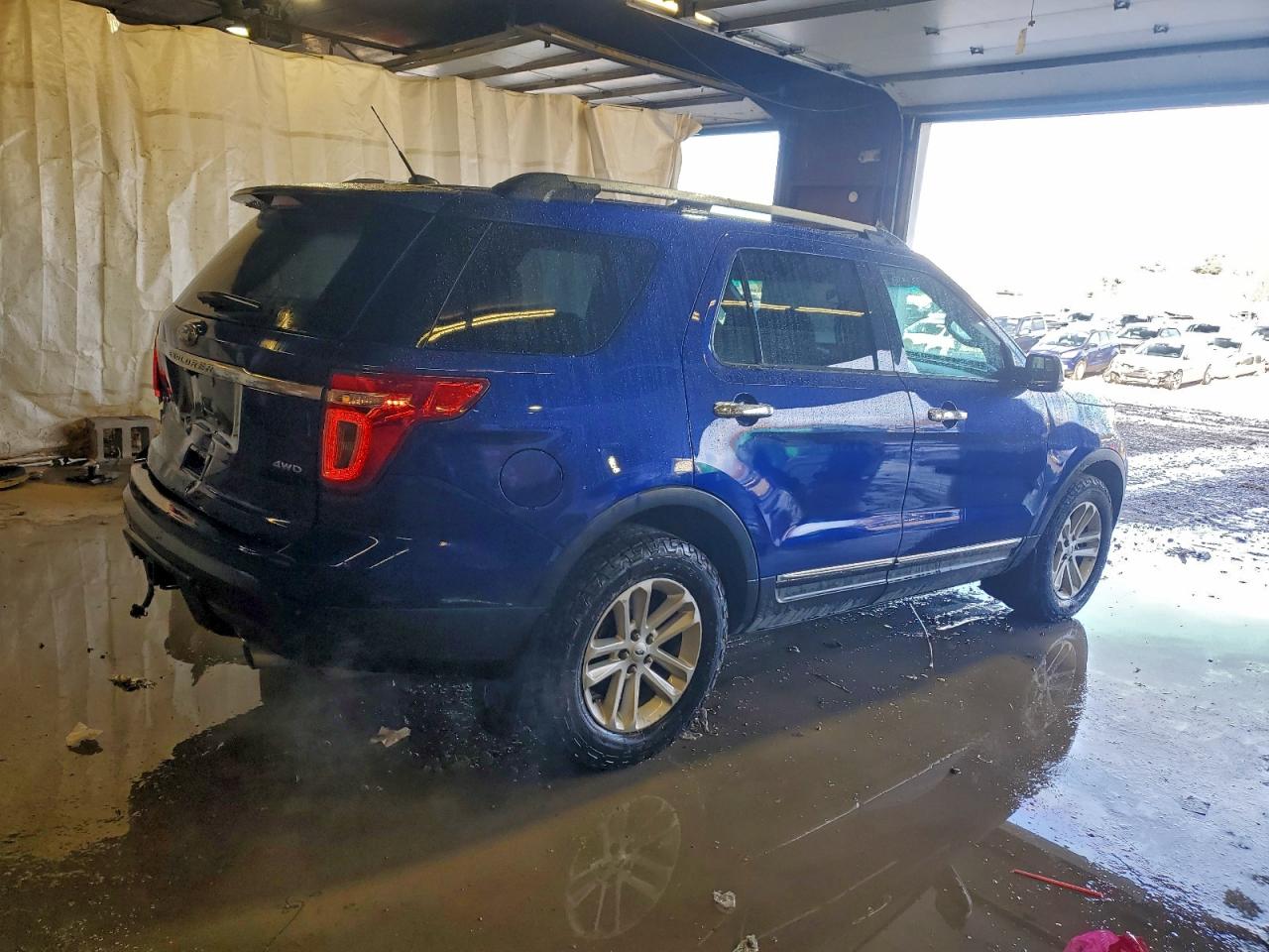 Ford Explorer Xlt Image 10