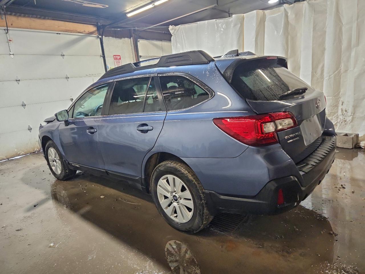 Subaru Outback 2.5i Premium Image 2