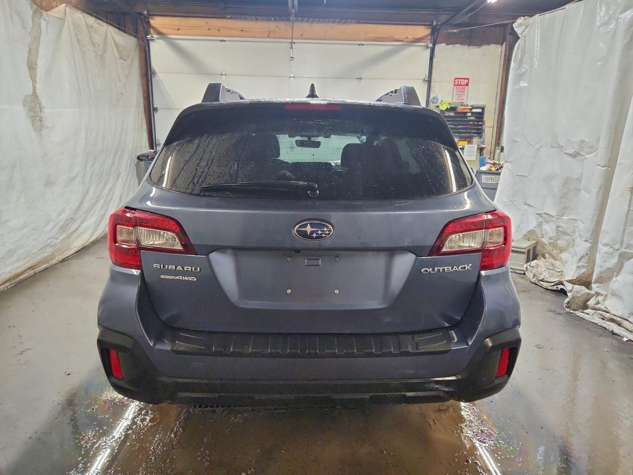 Subaru Outback 2.5i Premium Image 8