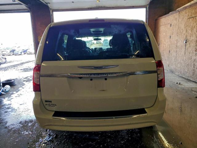 Chrysler Minivan Touring Image 10