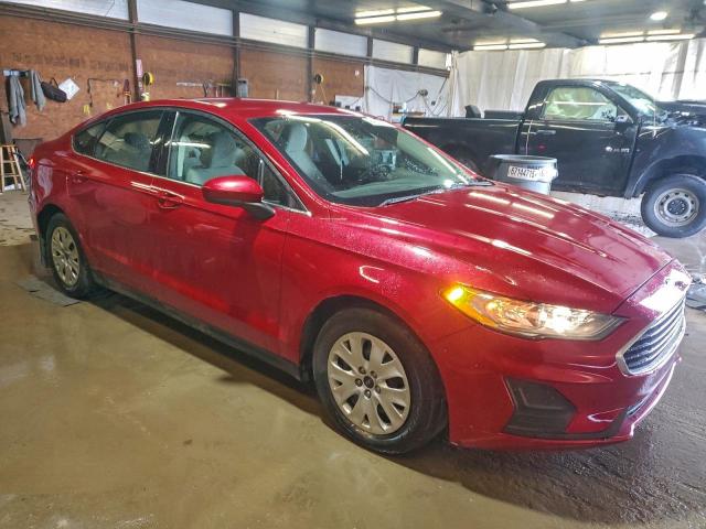 Ford Fusion S Image 4